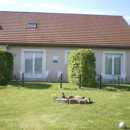 La Cle Des Champs Bed and Breakfast Largillay Buitenkant foto