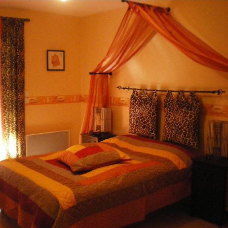 La Cle Des Champs Bed and Breakfast Largillay Buitenkant foto