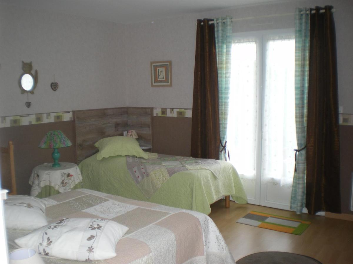 La Cle Des Champs Bed and Breakfast Largillay Buitenkant foto
